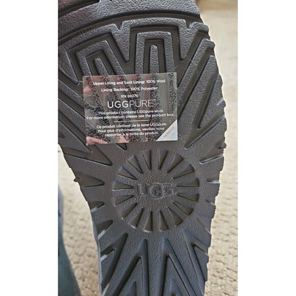 NEW UGG Black Suede Swarovski   Peacock Sheep Fur Lined Boots Sz 8 - Picture 9 of 11